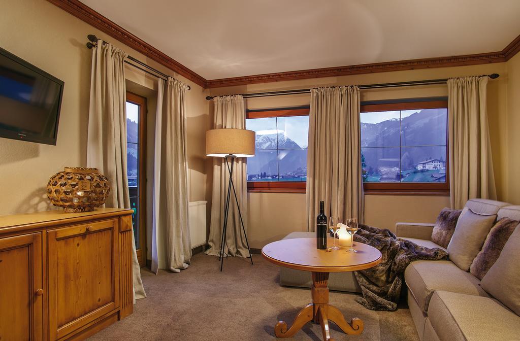 Villa Haidacher Relax & Lifestyle Apartments Zell am Ziller Pokój zdjęcie